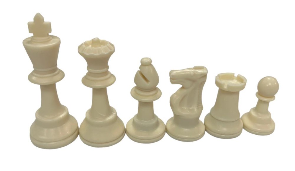Scholastic Plastic Chess Pieces
