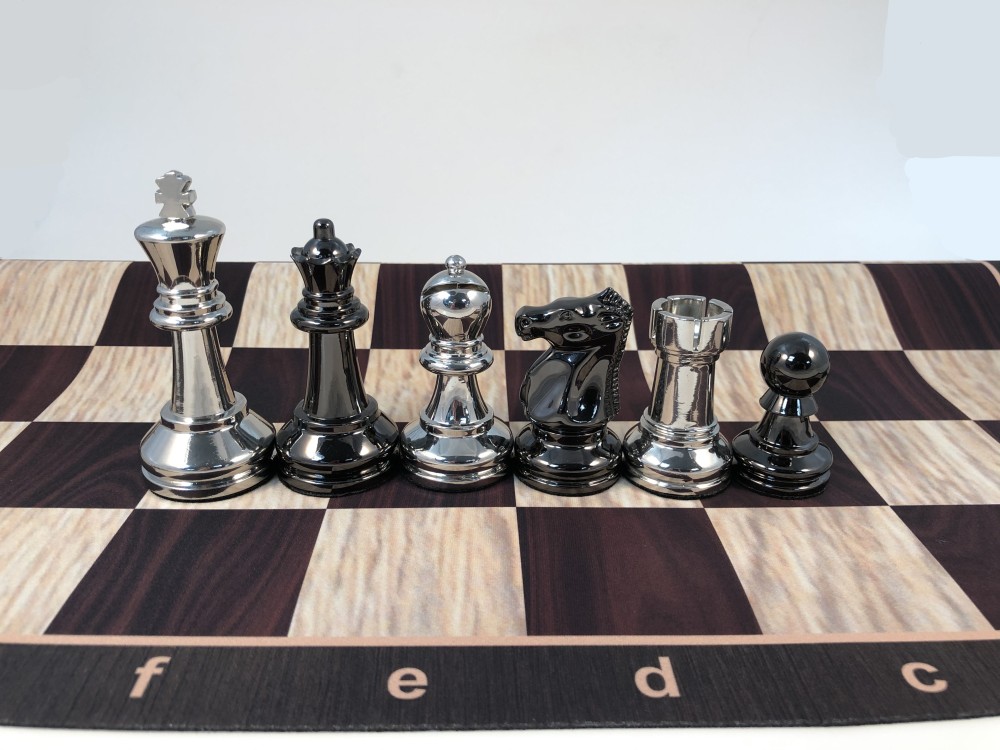 Bobby Fischer Metal Ultimate Chess Pieces - Wood Floppy Board