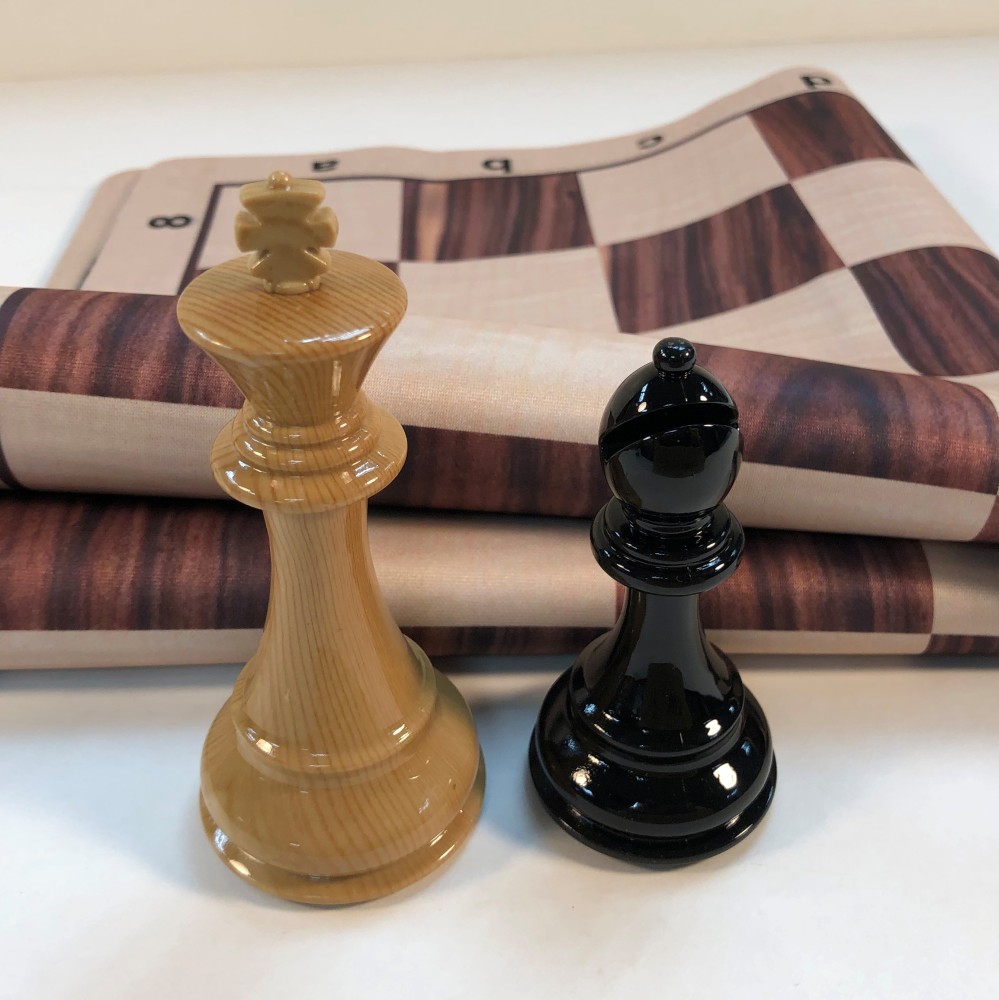 Sprucetek Wood Grain Weighted Chess Set & Rosewood Floppy Board
