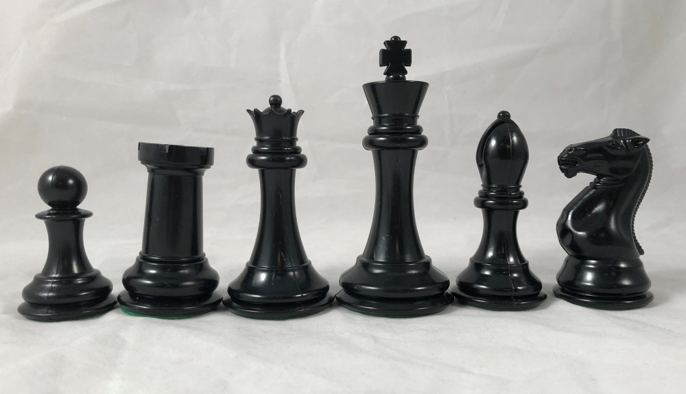 Big Knight - Plastic Chess Set - Heavily Weighted 3lbs+ - 4 in. King